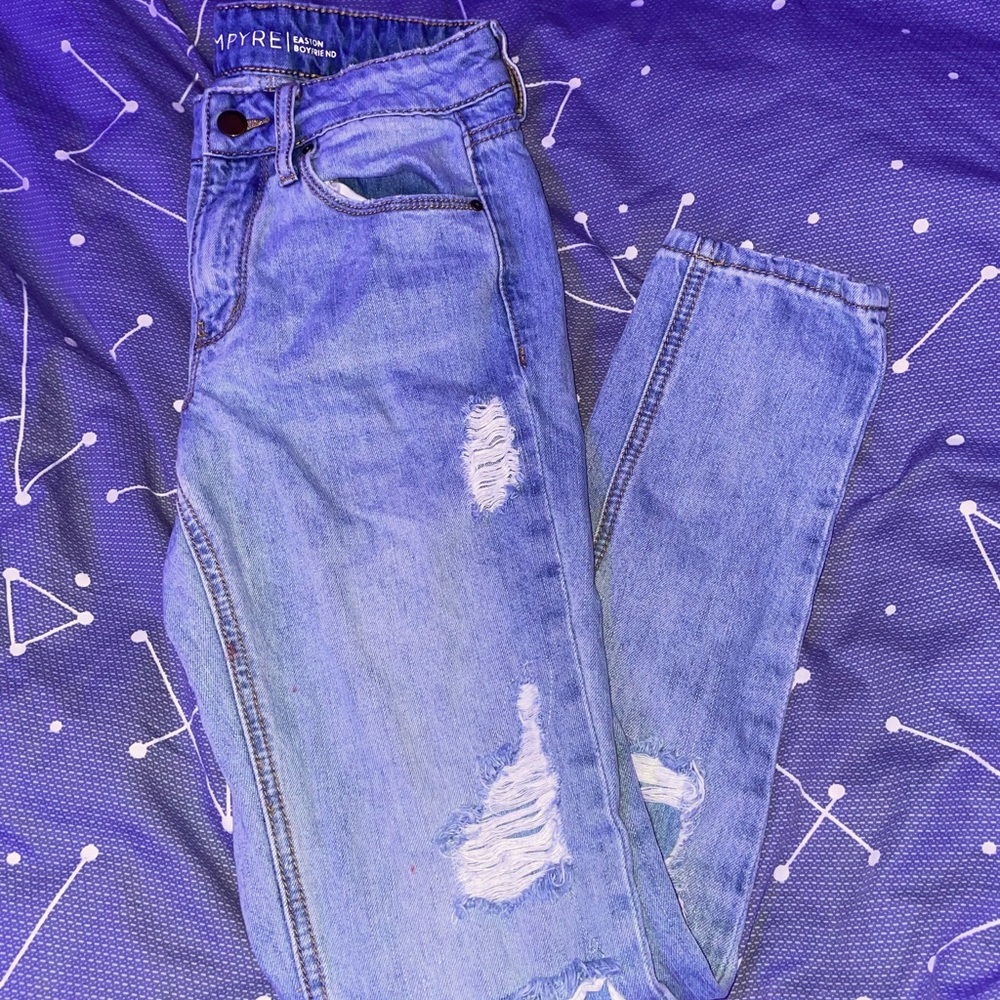 Ripped Boyfriend Jeans